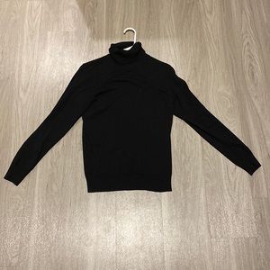 Andrew Marc size medium black turtle neck long sleeve